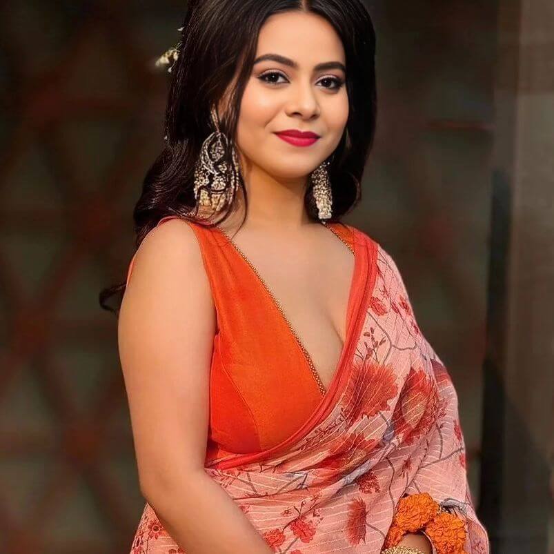 Tripti-Berra-Latest-Pic Tripti Berra Biography – Age, Web Series, Career, Boyfriend, and More